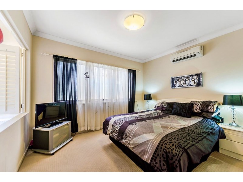 1057/1 The Cove, Carrara QLD 4211
