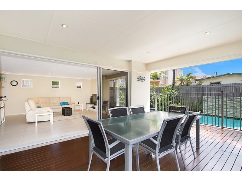 66 Seagull Avenue, Mermaid Beach QLD 4218