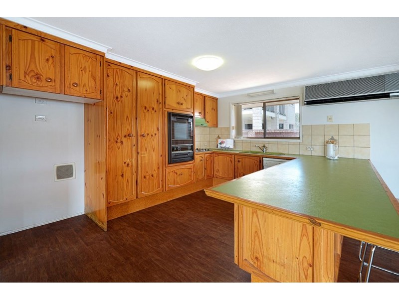 26 Peter Blondell Drive, Mermaid Waters QLD 4218