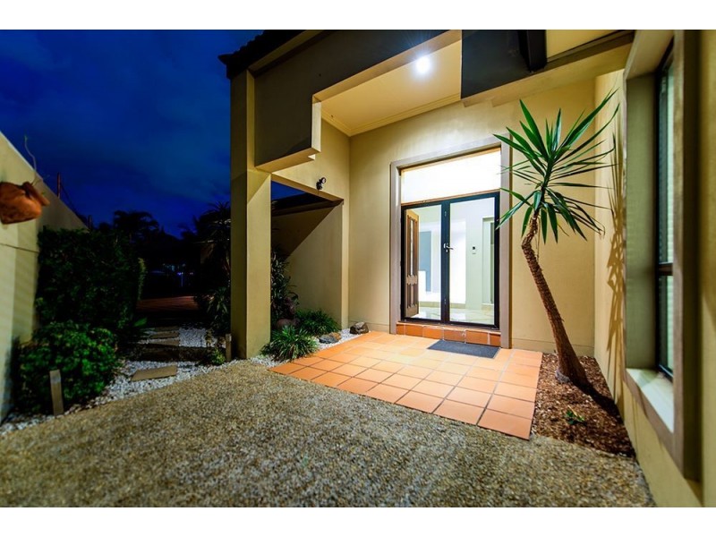 134 Rio Vista Boulevard, Broadbeach Waters QLD 4218