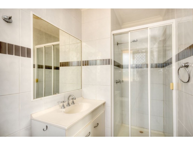 14 Karina Crescent, Broadbeach Waters QLD 4218