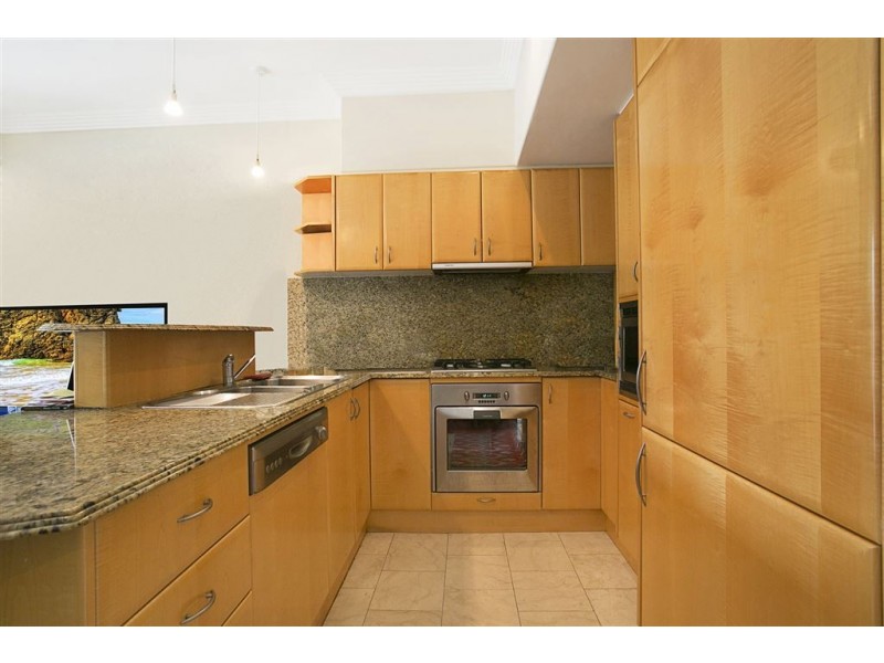 23/103 Salerno Street, Surfers Paradise QLD 4217