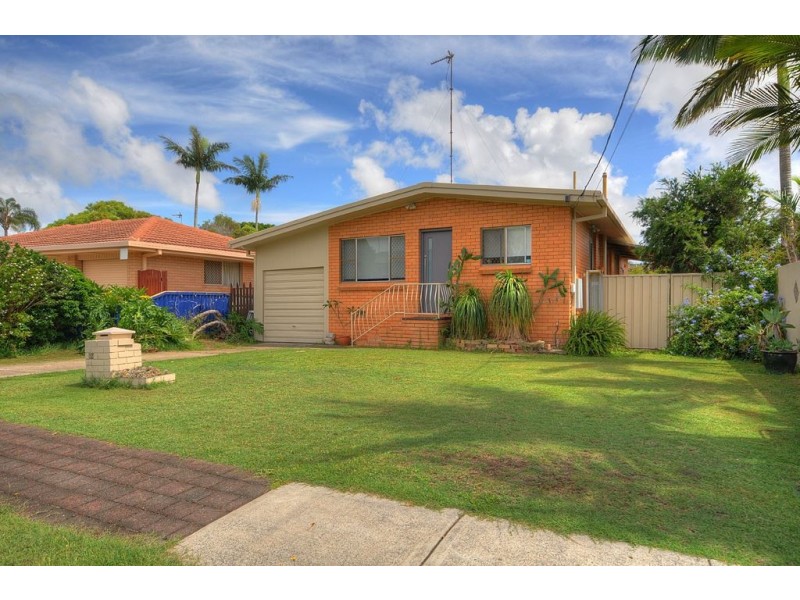 69 Kallay Street, Miami QLD 4220