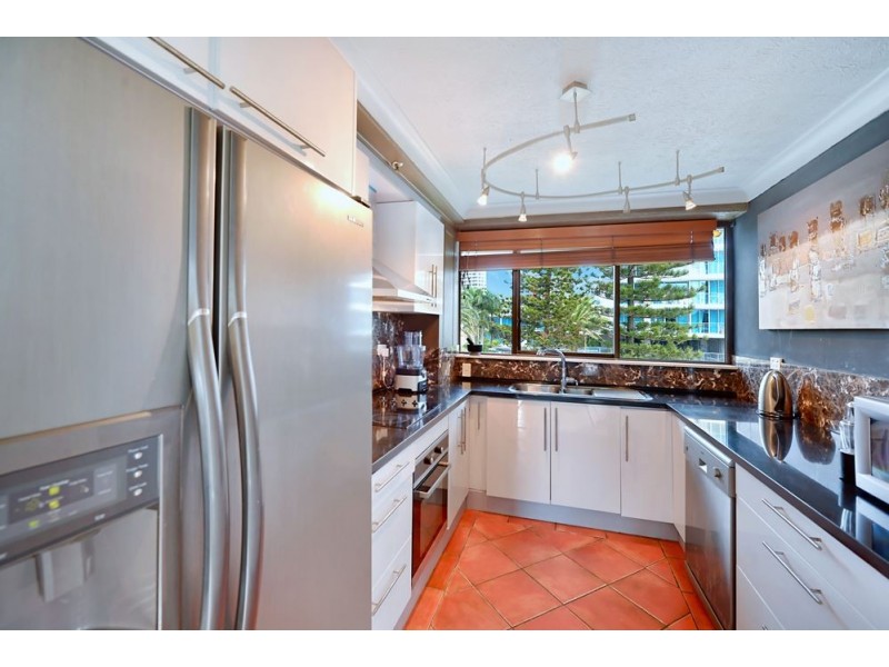 5 Enderley Avenue, Surfers Paradise QLD 4217