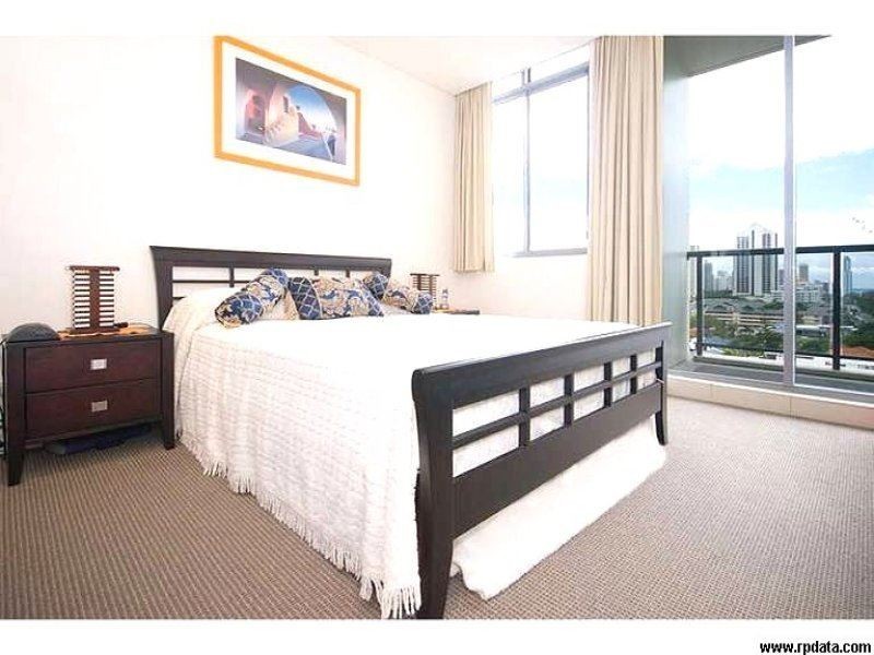 1703/18 Cypress Ave, Surfers Paradise QLD 4217