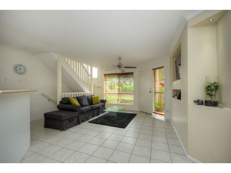 2/25 Loder Street, Biggera Waters QLD 4216