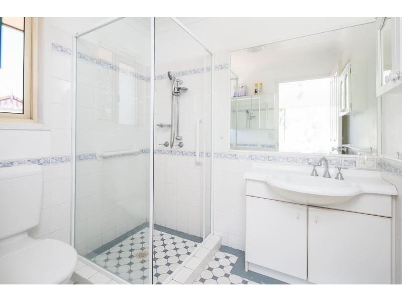 17 Doyalson Place, Helensvale QLD 4212