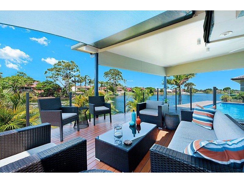 26 Long Island Court, Mermaid Waters QLD 4218