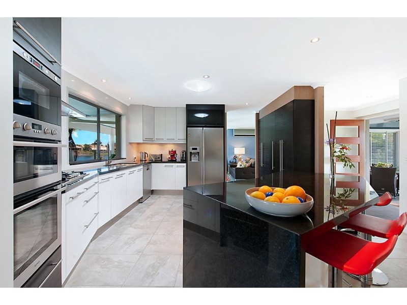 26 Long Island Court, Mermaid Waters QLD 4218