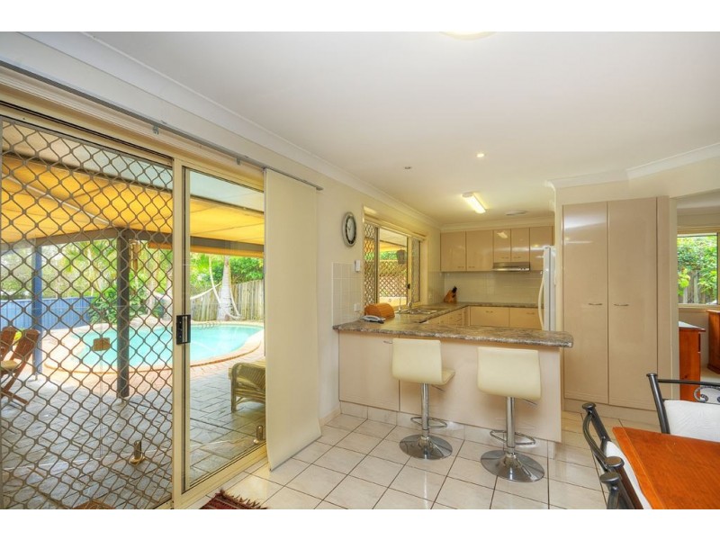 11 Casuarina Drive, Elanora QLD 4221