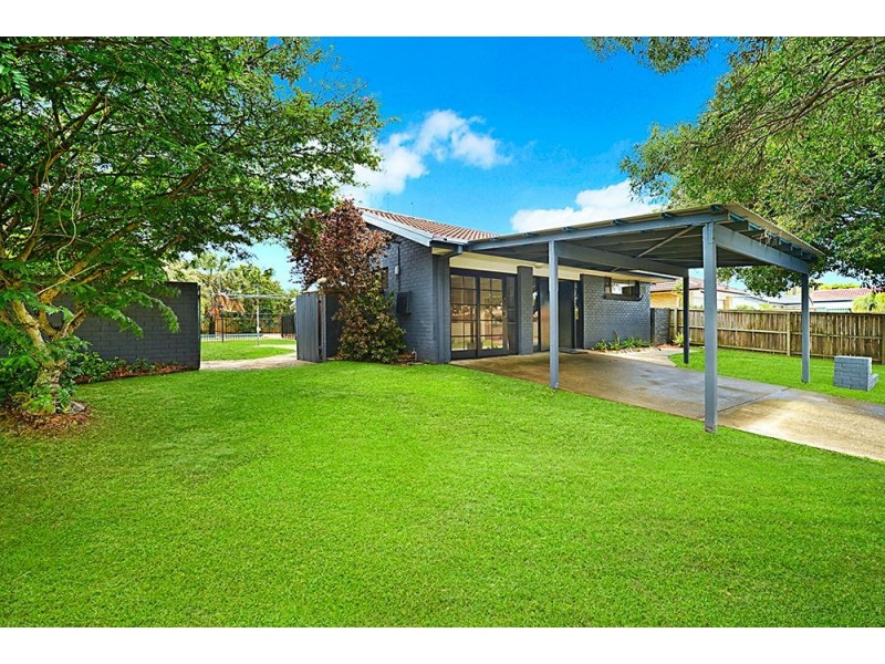 13 Southerly Street, Mermaid Waters QLD 4218