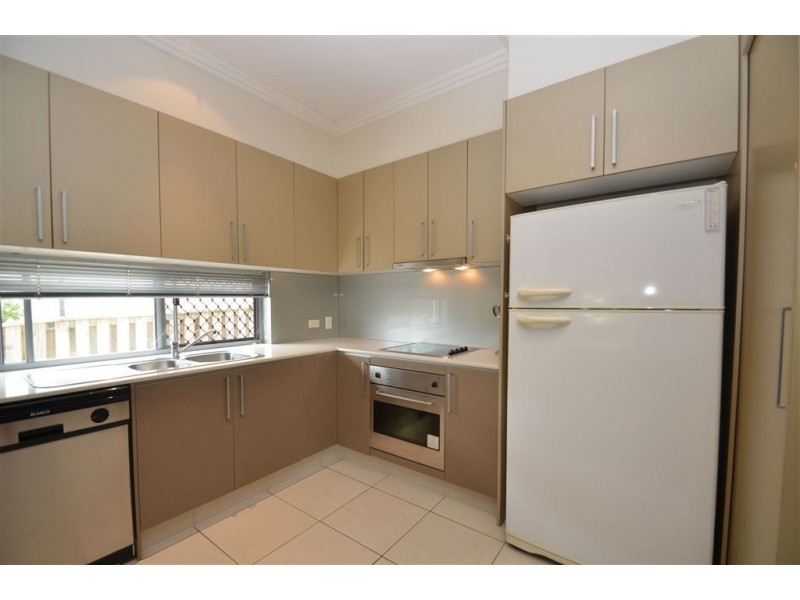 9 Gerona Circuit, Varsity Lakes QLD 4227