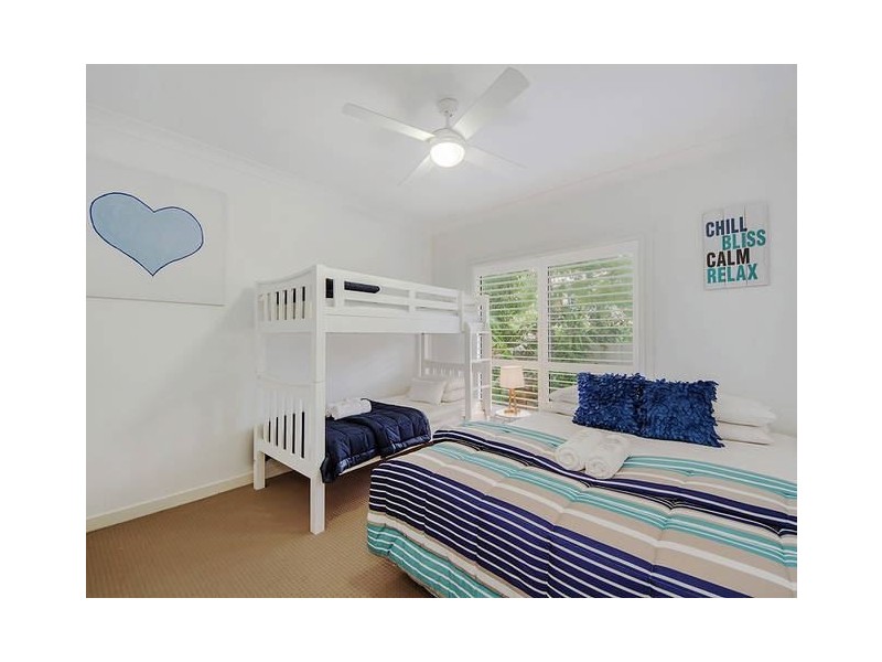 10 Allambi Avenue, Broadbeach Waters QLD 4218