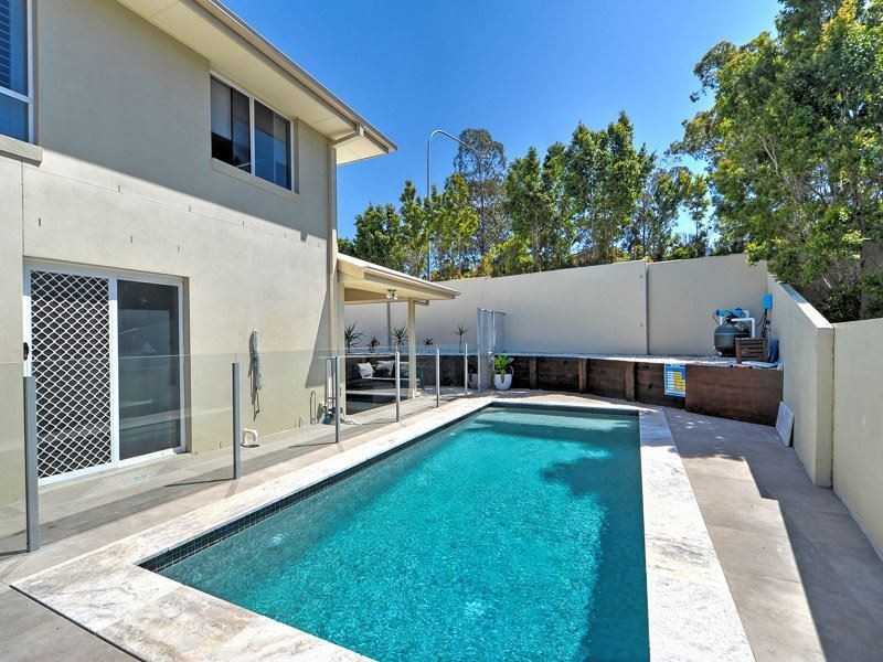 92 Compass Drive, Biggera Waters QLD 4216