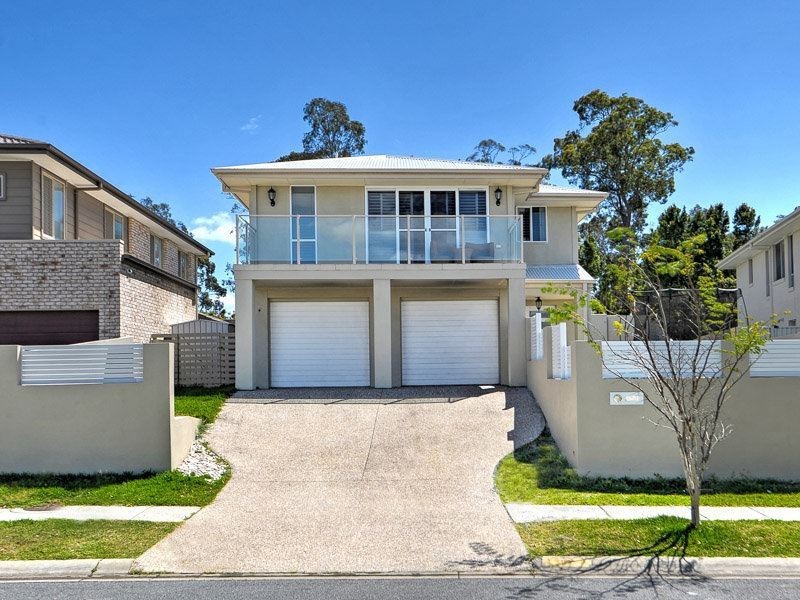 92 Compass Drive, Biggera Waters QLD 4216