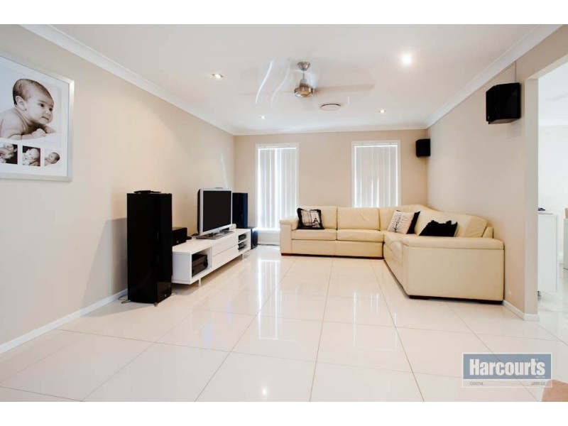 92 Compass Drive, Biggera Waters QLD 4216