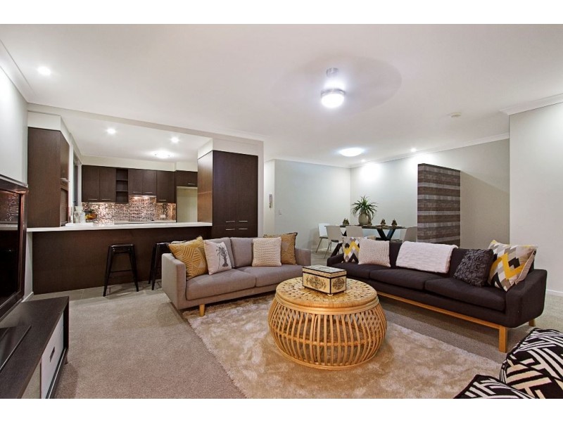 4/71 Minnie Street, Southport QLD 4215