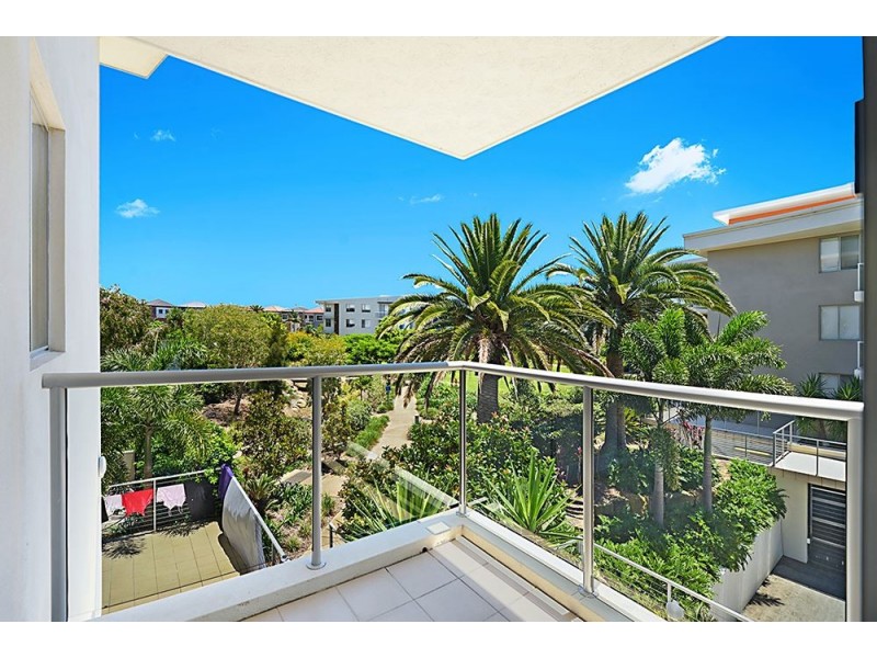 726/66 Sickle Avenue, Hope Island QLD 4212