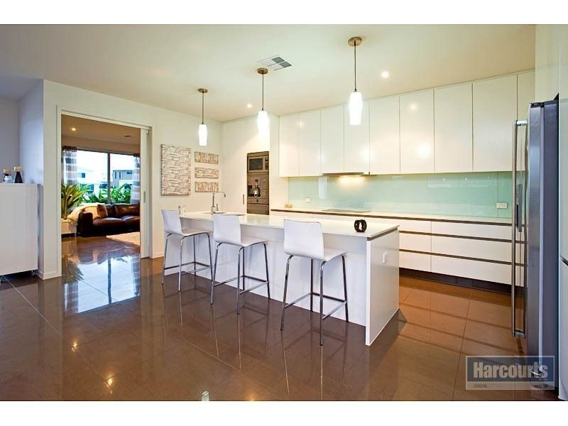 95 Compass Drive, Biggera Waters QLD 4216