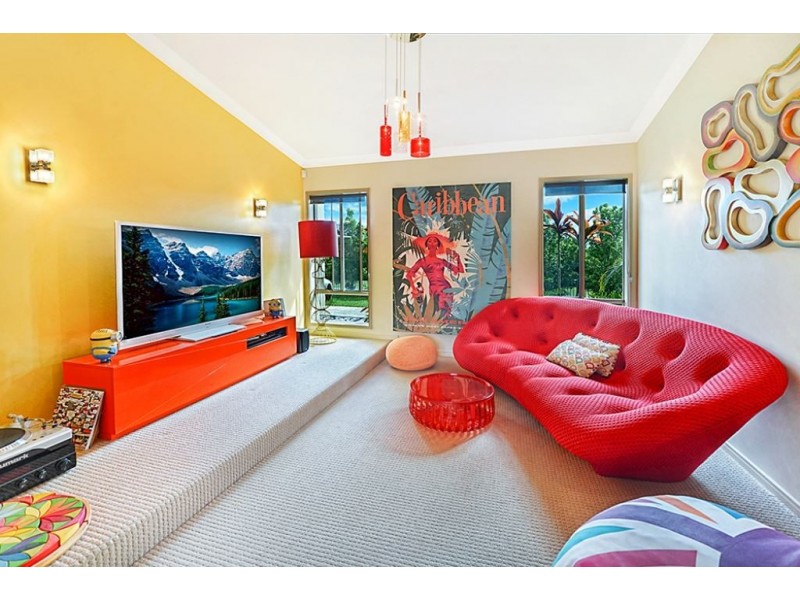 15 Meadow Court, Maudsland QLD 4210