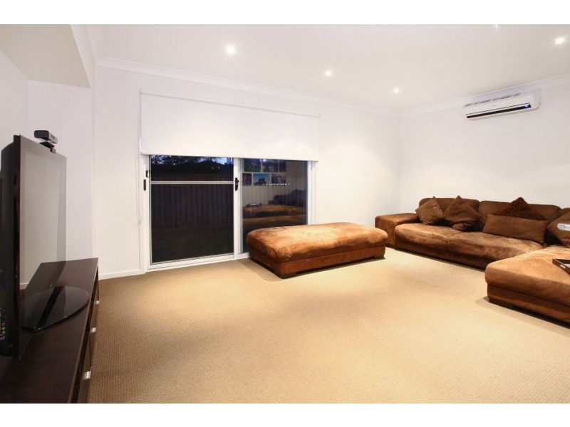 12 Orara Street, Pacific Pines QLD 4211