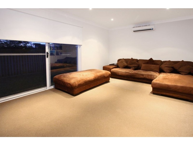 12 Orara Street, Pacific Pines QLD 4211