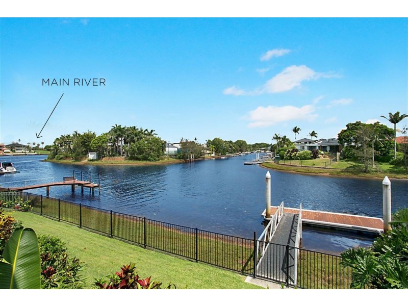 70 Fitzwilliam Street, Carrara QLD 4211