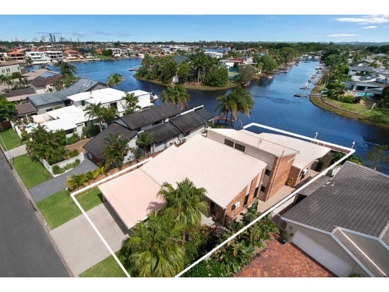 70 Fitzwilliam Street, Carrara QLD 4211