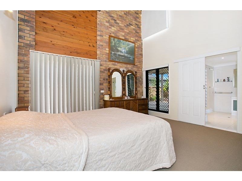 70 Fitzwilliam Street, Carrara QLD 4211