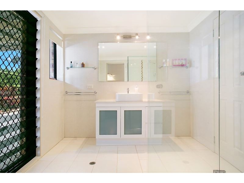 70 Fitzwilliam Street, Carrara QLD 4211