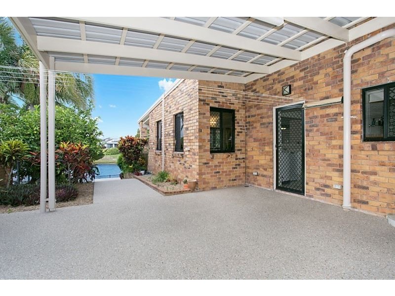 70 Fitzwilliam Street, Carrara QLD 4211