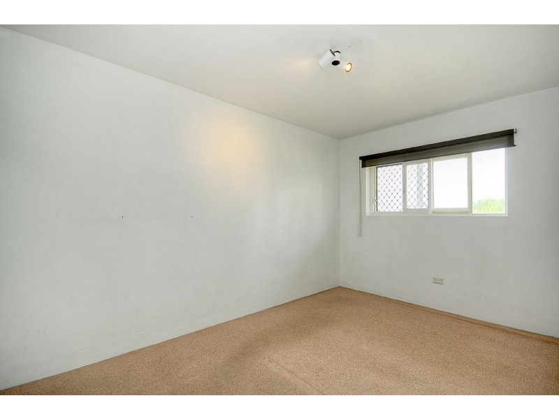 3/136 Old Burleigh Road, Broadbeach QLD 4218