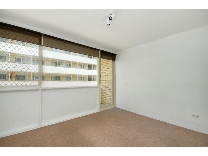 3/136 Old Burleigh Road, Broadbeach QLD 4218
