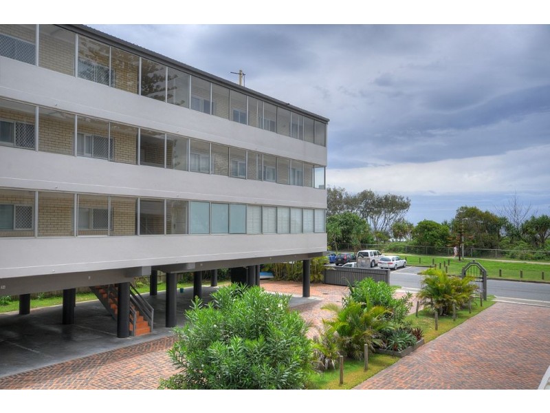 3/136 Old Burleigh Road, Broadbeach QLD 4218