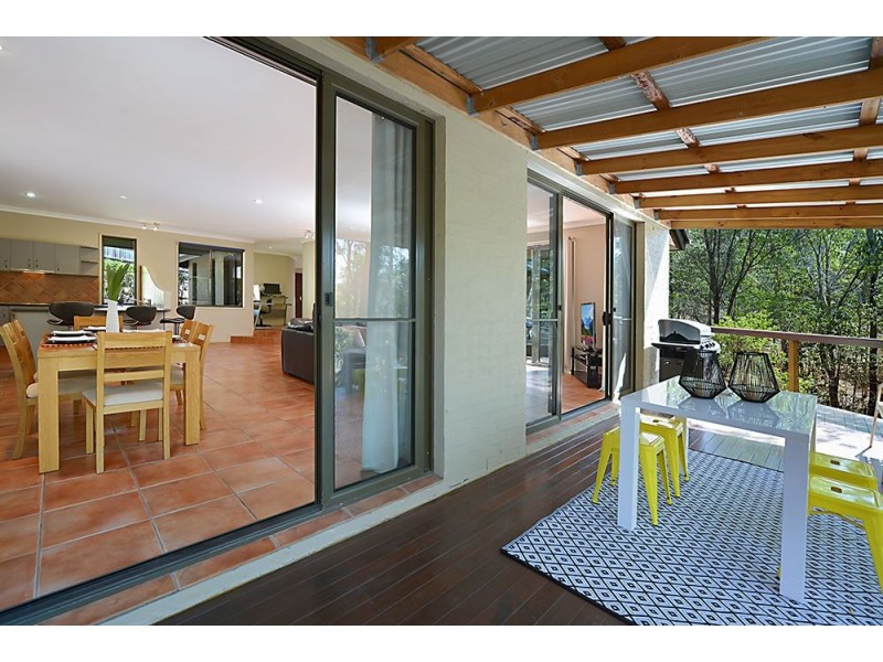 63 Simpsons Road, Elanora QLD 4221