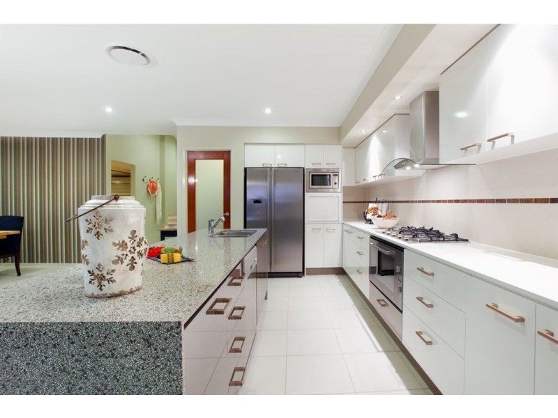 42 South Quay Drive, Biggera Waters QLD 4216