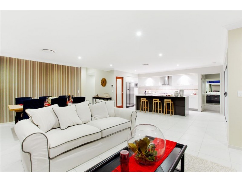 42 South Quay Drive, Biggera Waters QLD 4216