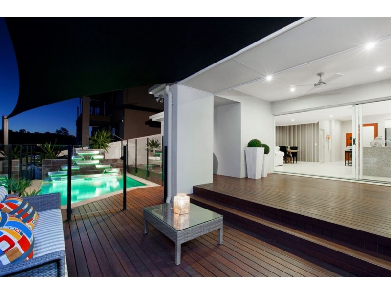 42 South Quay Drive, Biggera Waters QLD 4216