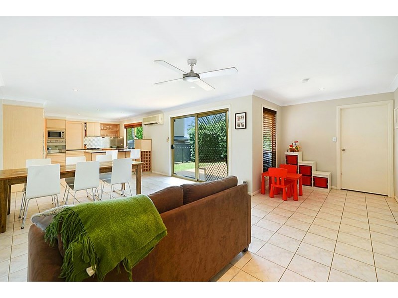 21 Mungala Street, Hope Island QLD 4212