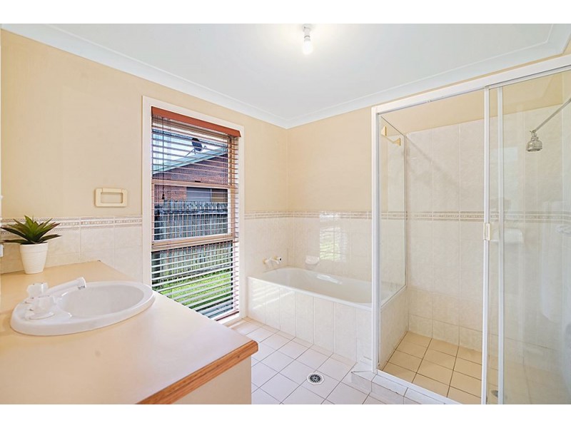 21 Mungala Street, Hope Island QLD 4212