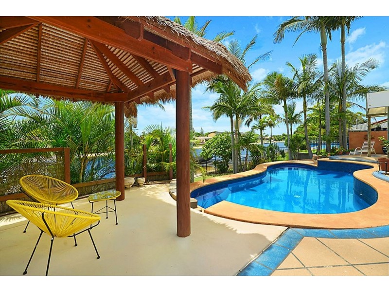 81 Markeri Street, Mermaid Waters QLD 4218
