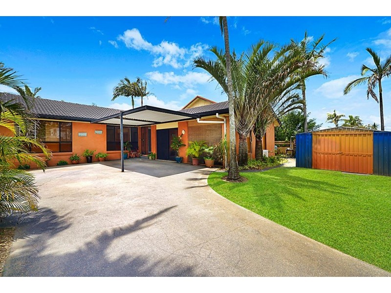 81 Markeri Street, Mermaid Waters QLD 4218