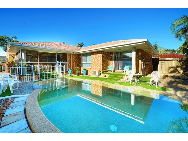 63 Arcadia Drive, Mermaid Waters QLD 4218