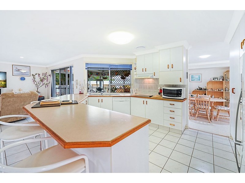 63 Arcadia Drive, Mermaid Waters QLD 4218