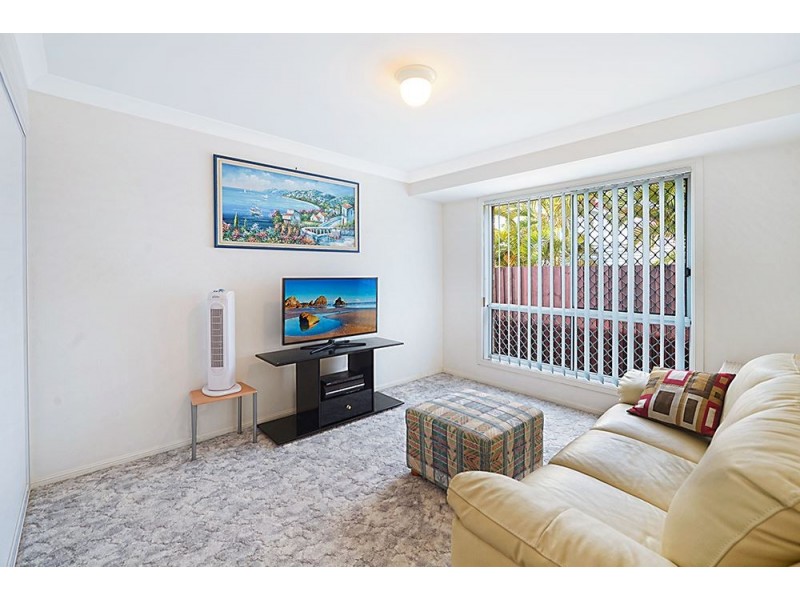 63 Arcadia Drive, Mermaid Waters QLD 4218