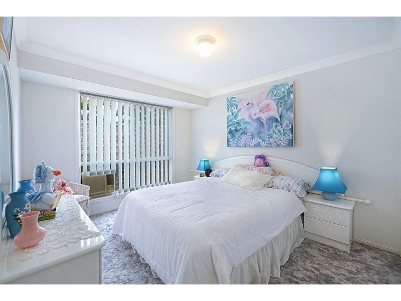 63 Arcadia Drive, Mermaid Waters QLD 4218