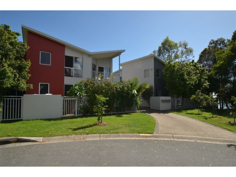 4/6 Comore Drive, Varsity Lakes QLD 4227