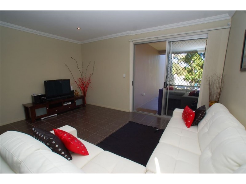 4/6 Comore Drive, Varsity Lakes QLD 4227