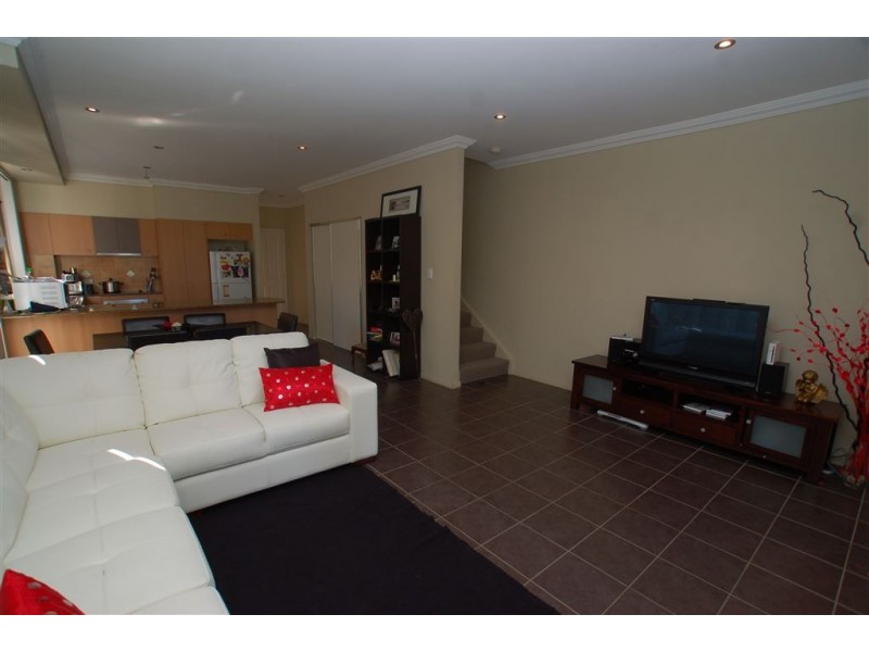 4/6 Comore Drive, Varsity Lakes QLD 4227