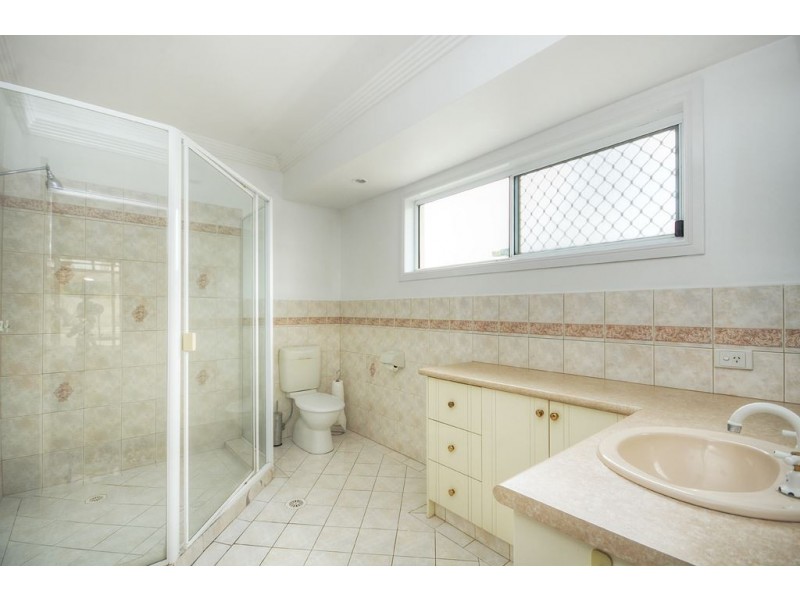 19 Wisconsin Street, Varsity Lakes QLD 4227